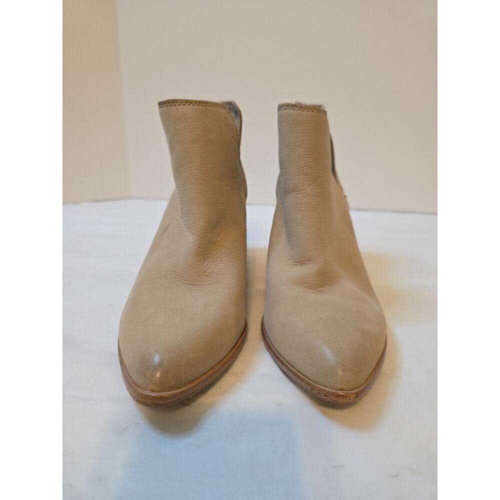Frye Boots Women 7.5M Reina Cut Out Ankle Bootie Taupe Poined Toe Cuban 3478394 - Picture 5 of 16